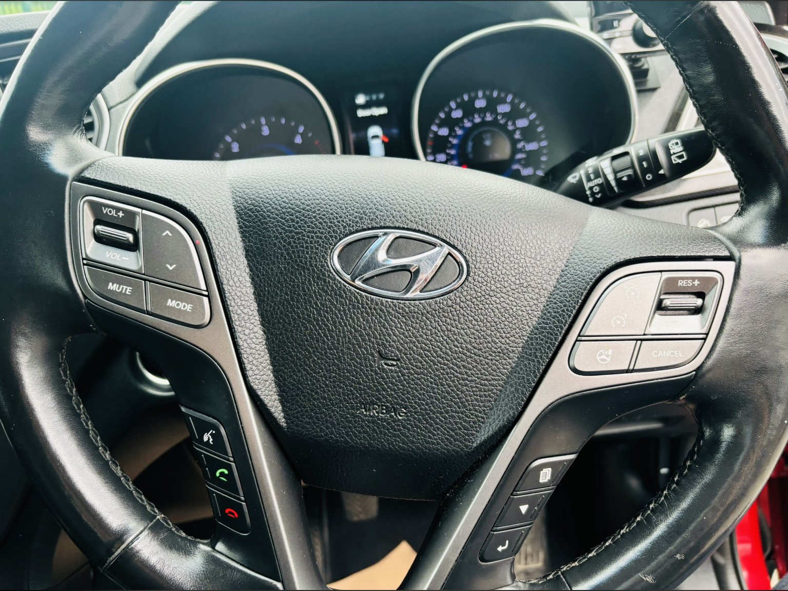 Used 2015 Hyundai Santa Fe 2.2 CRDi Premium SE SUV 5dr Diesel Manual